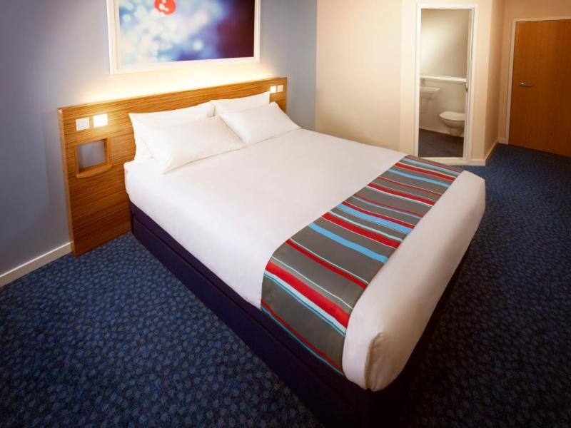 Travelodge Liverpool Central Exchange Street Exterior photo