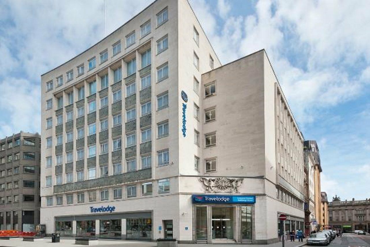 Travelodge Liverpool Central Exchange Street Exterior photo